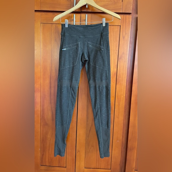 Lululemon size 6 pants - Picture 2 of 4